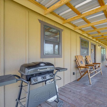 Rustic-Chic Country Cabin - 10 Mi To Main Street! Fredericksburg Ngoại thất bức ảnh