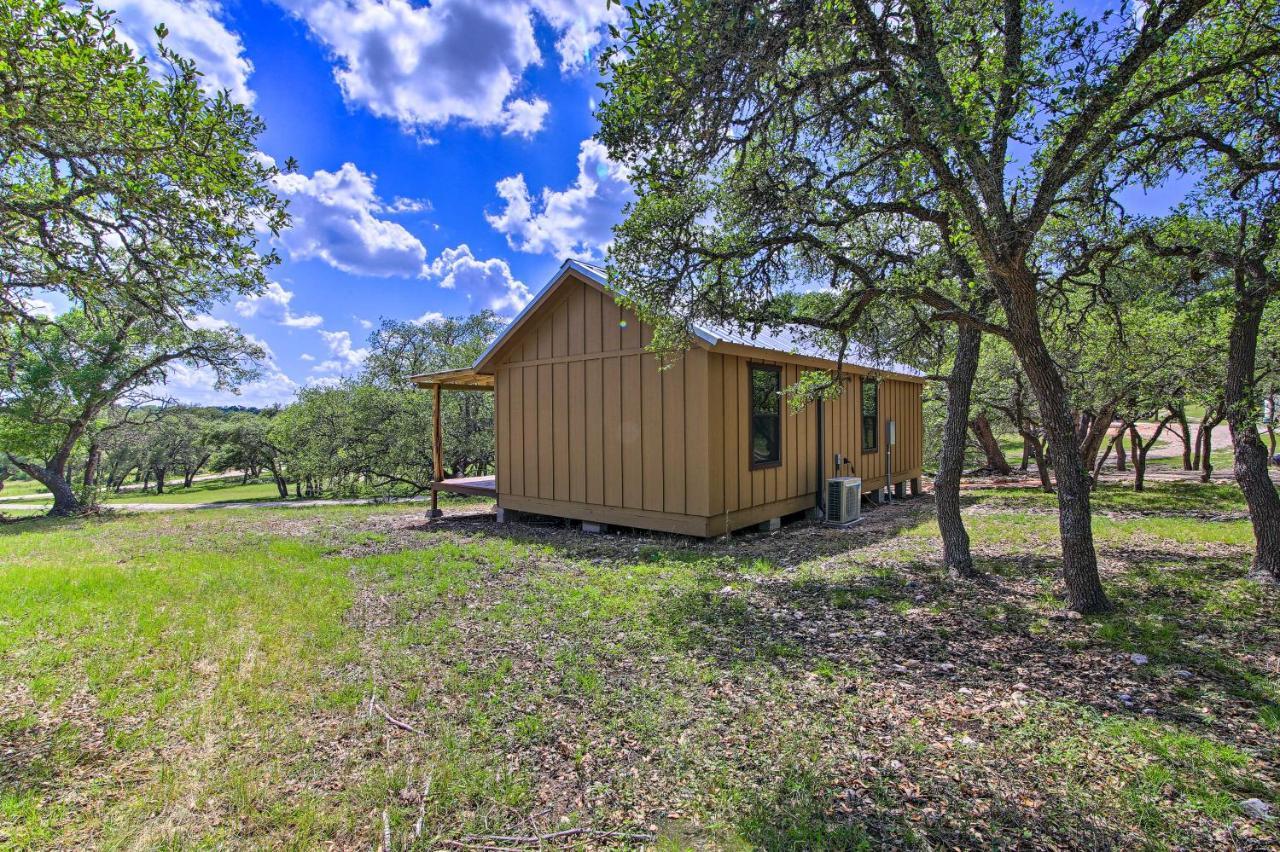 Rustic-Chic Country Cabin - 10 Mi To Main Street! Fredericksburg Ngoại thất bức ảnh