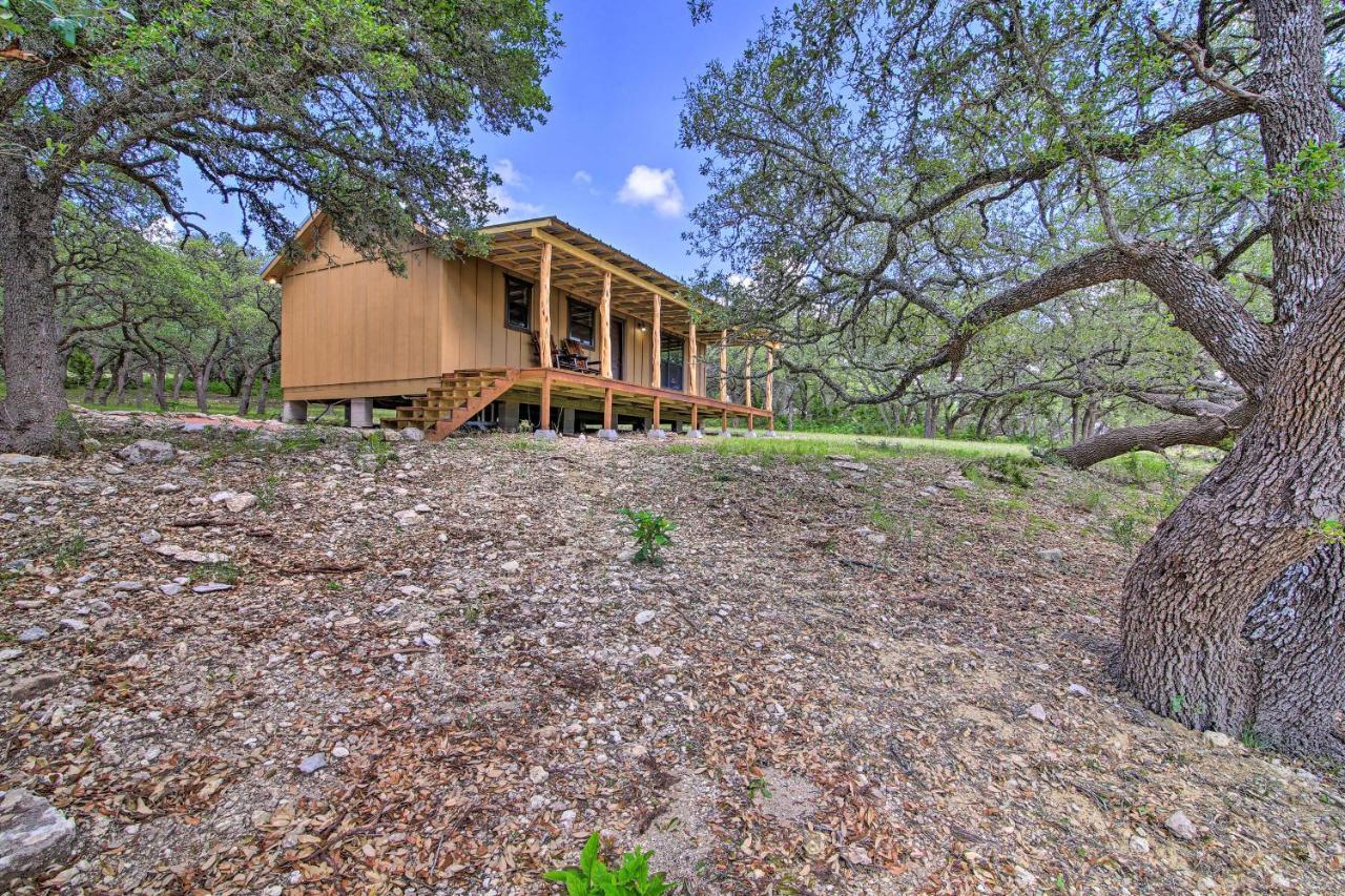 Rustic-Chic Country Cabin - 10 Mi To Main Street! Fredericksburg Ngoại thất bức ảnh
